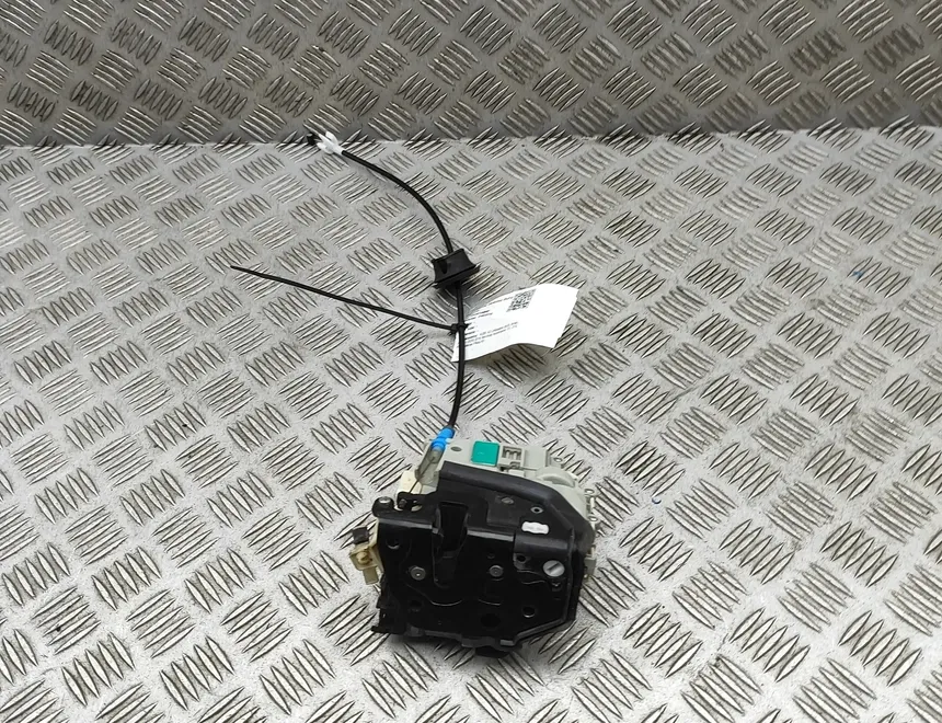 AUDI A3 8V (2012-2020) Front Right Door Lock 8X1837016 33519800