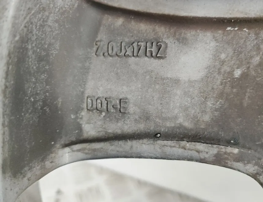 VOLVO V40 Cross Country 1 generation (2012-2020) Wheel 31400828,31381859,31381674 33724457