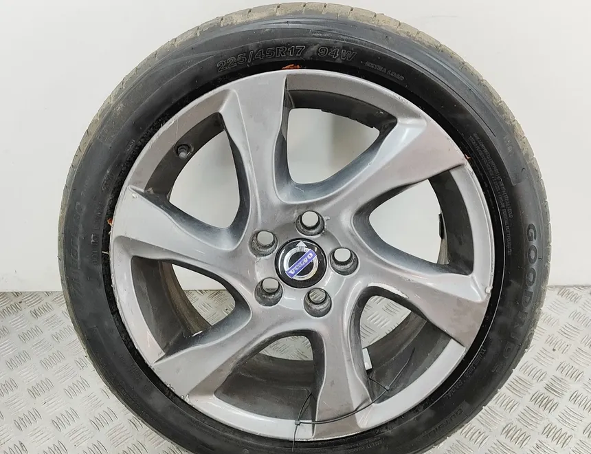 VOLVO V40 Cross Country 1 generation (2012-2020) Wheel 31400828,31381859,31381674 33724457