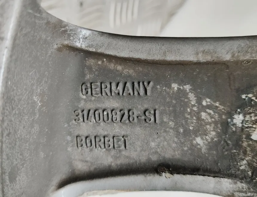 VOLVO V40 Cross Country 1 generation (2012-2020) Wheel 31400828,31381859,31381674 33724457