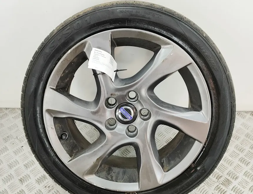 VOLVO V40 Cross Country 1 generation (2012-2020) Wheel 31400828 33724459