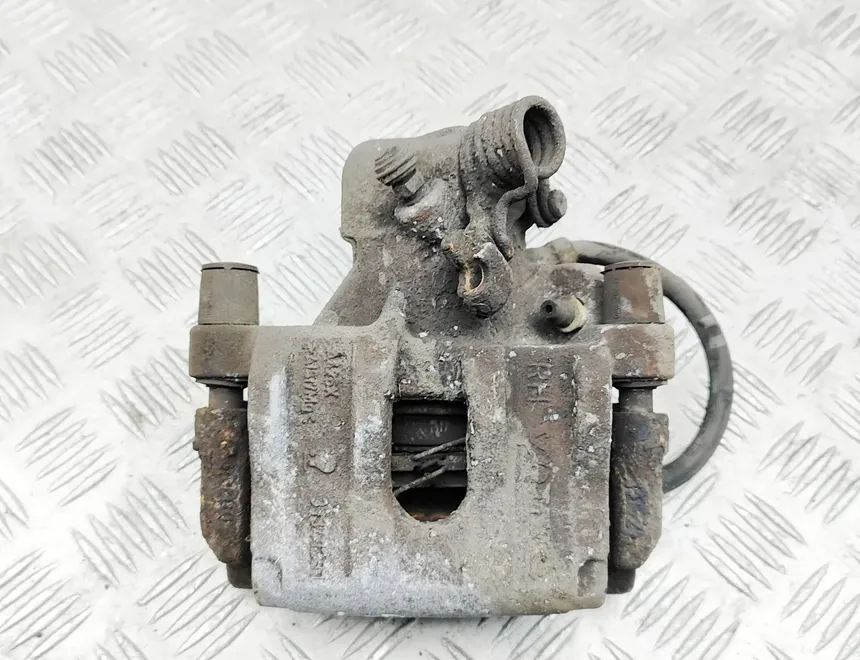 VOLVO V40 Cross Country 1 generation (2012-2020) Rear Right Brake Caliper 36001766 33724513