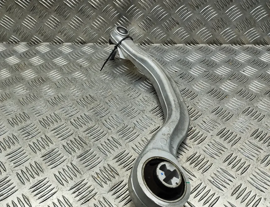 TESLA Model 3 1 generation (2017-2024) Передняя левая изогнутая вилка 1344354-00-A 33817279