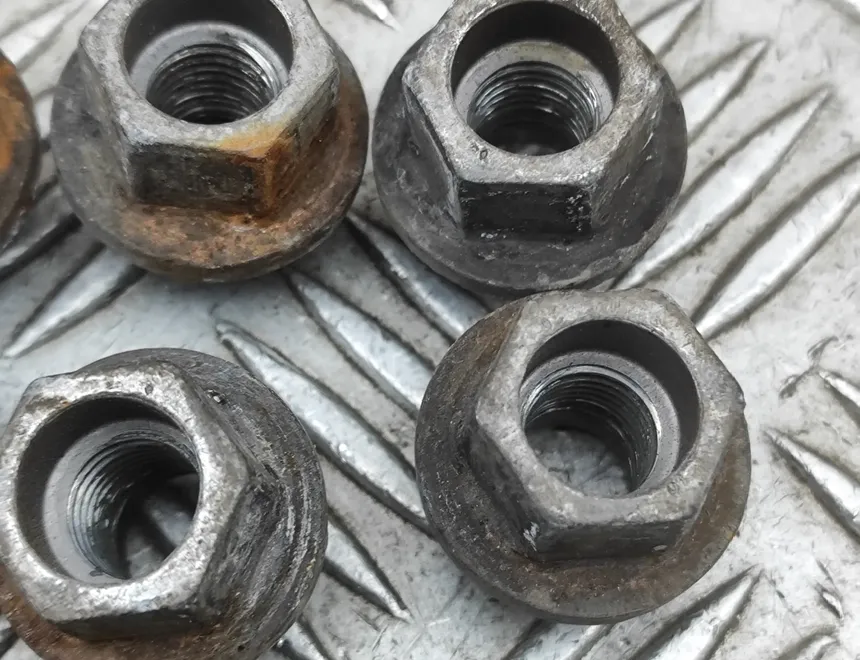 VOLVO V40 Cross Country 1 generation (2012-2020) Wheel Screws Kit 31400259 33814923