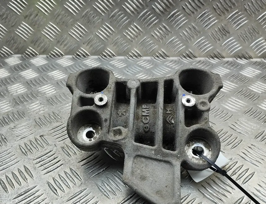 OPEL Mokka 2 generation (2021-2023) Engine Bracket Right Side 9826364780 34058486