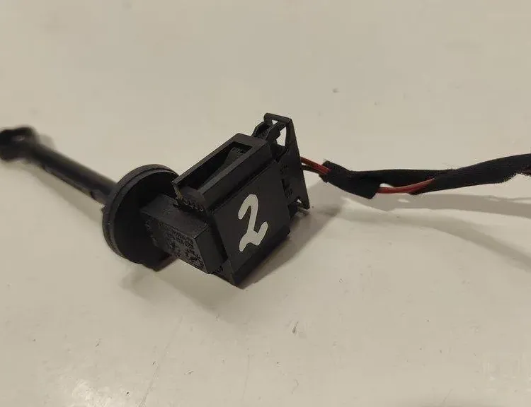 VOLKSWAGEN Phaeton 1 generation (2002-2016) Exhaust gas temperature sensor 113580033,4E0907543 17118098