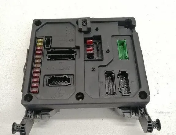 FORD Galaxy 1 generation (1995-2006) Fuse box S108152001 17122089