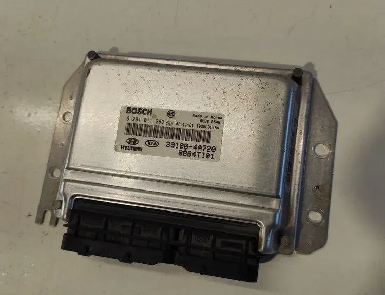 KIA Sorento 1 generation (2002-2011) Engine Control Unit ECU 391004A720,88B4TI01,0281011283 17129455