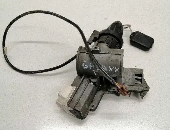 VOLKSWAGEN Sharan 1 generation (1995-2010) Ignition Lock P012106 17135370