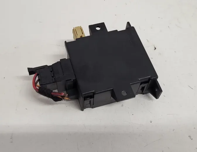 AUDI A4 B7/8E (2004-2008) Other Control Units 8E0909509 27185111