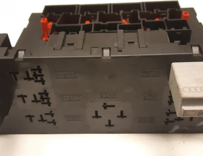 AUDI A3 8P (2003-2013) Power Distribution Box 8P0907279A 10025817