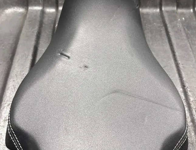 HONDA CB Front rider seat saddle bench 7710AMKYD500T2,7710A-MKY-D500T2,77100-MKN-D510,77100MKND510 33405204