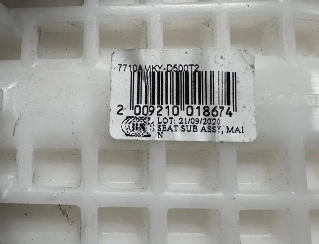 HONDA CB Front rider seat saddle bench 7710AMKYD500T2,7710A-MKY-D500T2,77100-MKN-D510,77100MKND510 33405204