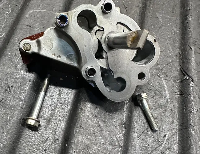 HONDA CB Масляный насос HS10A,HS11,YSC 33473443