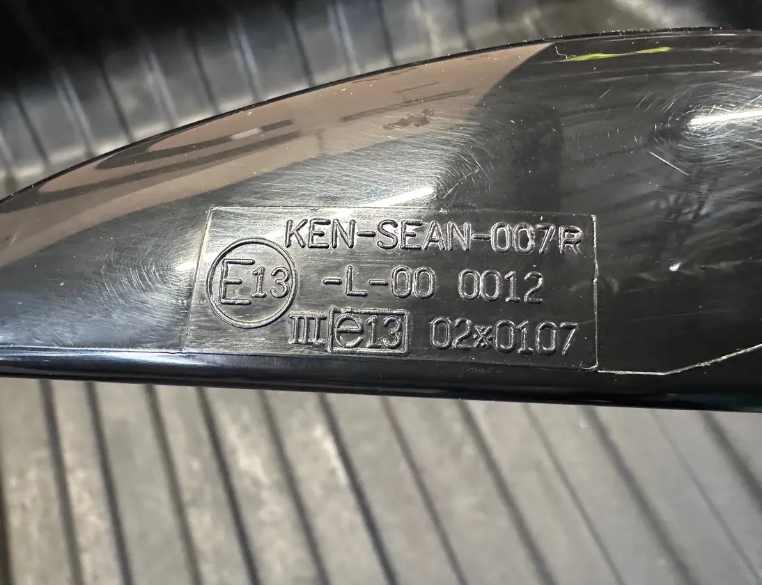 HONDA VTR Right side rear view mirror RH KEN-SEAN-007R,0012,02X0107,81009006R 34507909