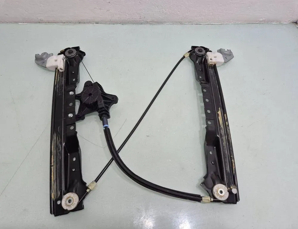 DODGE Campingvogn 5 generation (2007-2020) Rear door window regulator with motor 36330504