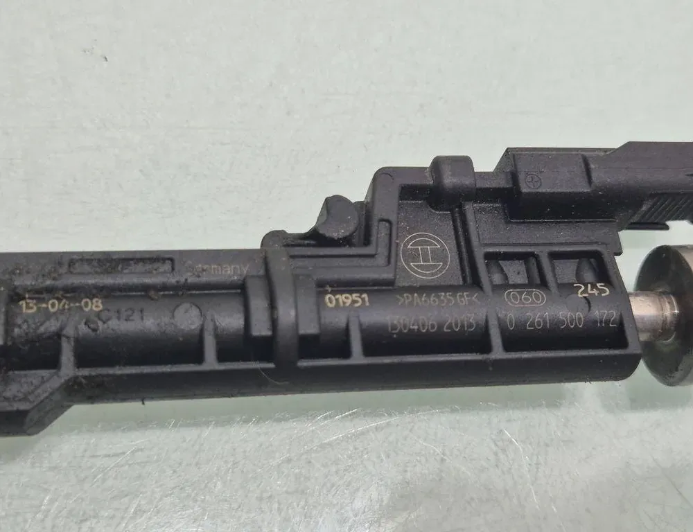 BMW X3 F25 (2010-2017) Fuel Injector 0261500172,7639994 36334084