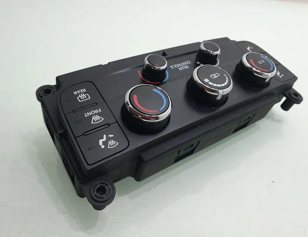 DODGE Campingvogn 5 generation (2007-2020) Climate control unit P55111240AJ 36332218