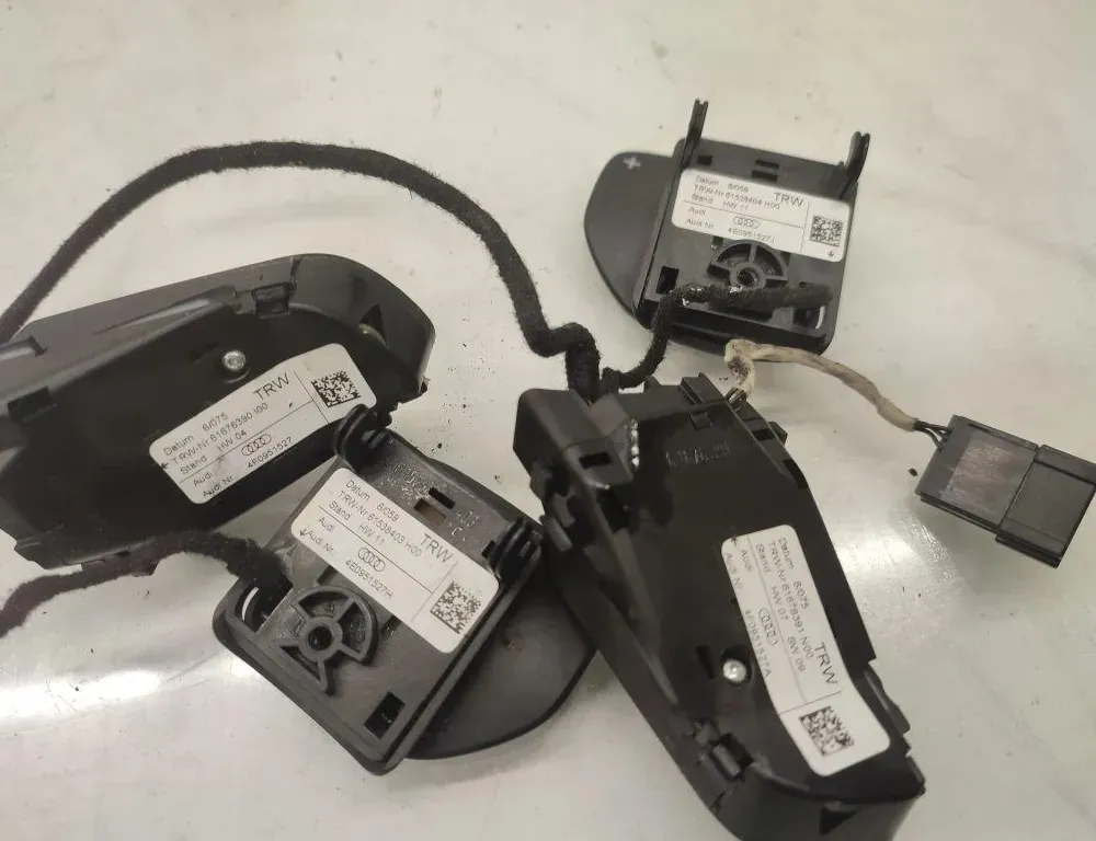 AUDI A6 C6/4F (2004-2011) Кнопки / переключатели на рулевом колесе 4E0951527H,4E0951527,4F0951527 36344368
