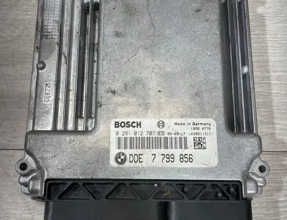 BMW 5 Series E60/E61 (2003-2010) Engine Control Unit ECU 1039S11317,0281012707,7799856 35174900