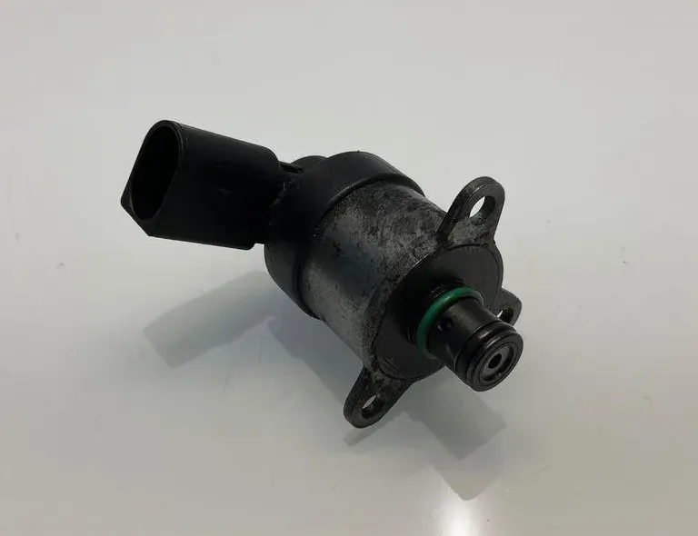 MERCEDES-BENZ S-Class W221 (2005-2013) Fuel pressure regulator A6420740184,6420740184 36195260