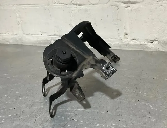 BMW 5 Series F10/F11 (2009-2017) Front Left Fender Holder 7183752 27913652