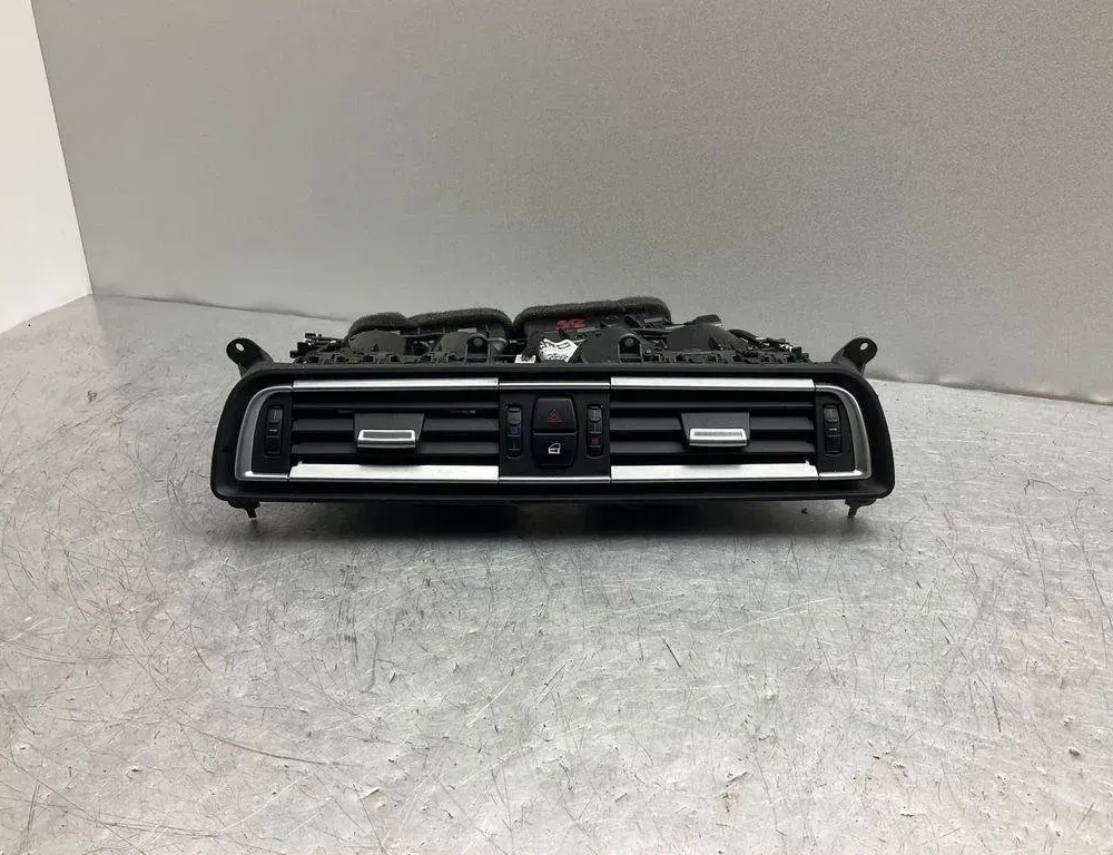 BMW 7 Series F01/F02 (2008-2015) Center console air vents 9115859 30387545