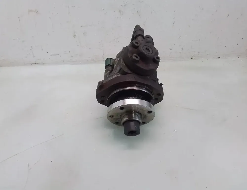 NISSAN X-Trail T30 (2001-2007) Fuel Pump 16700AW420 35068998