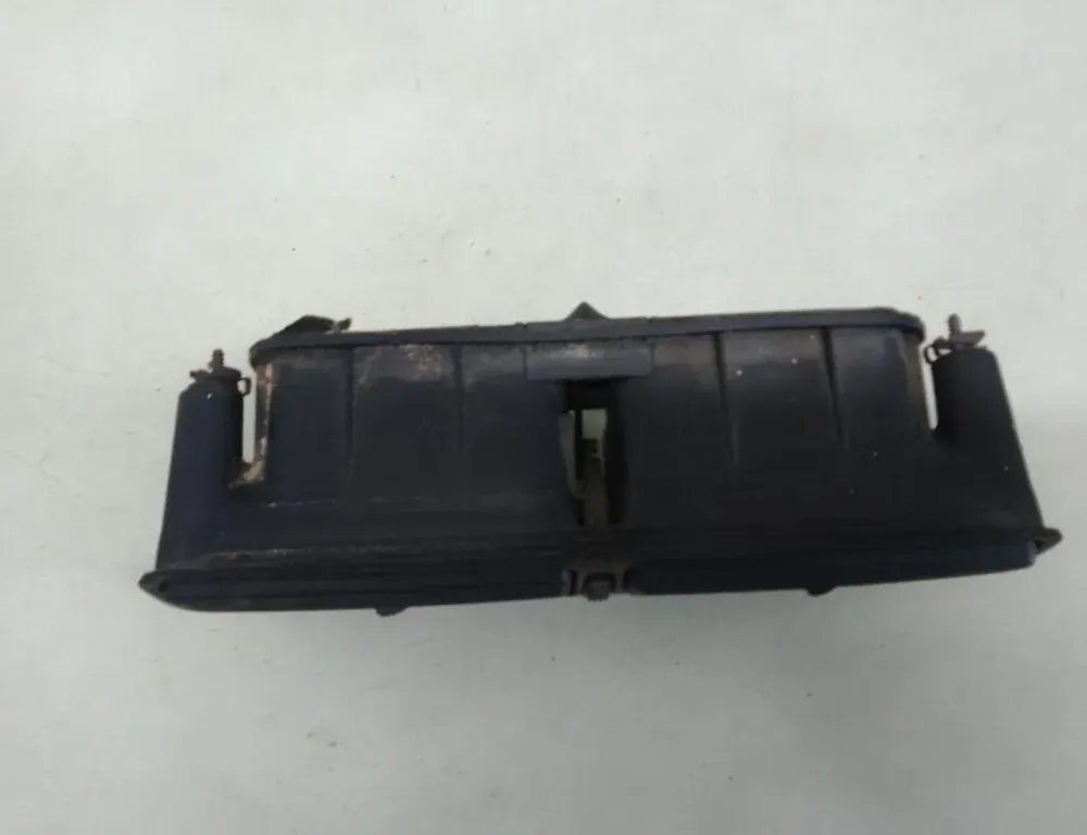 VOLKSWAGEN Golf 4 generation (1997-2006) Вентиляционные отверстия центральной консоли 1J0819728 35078336