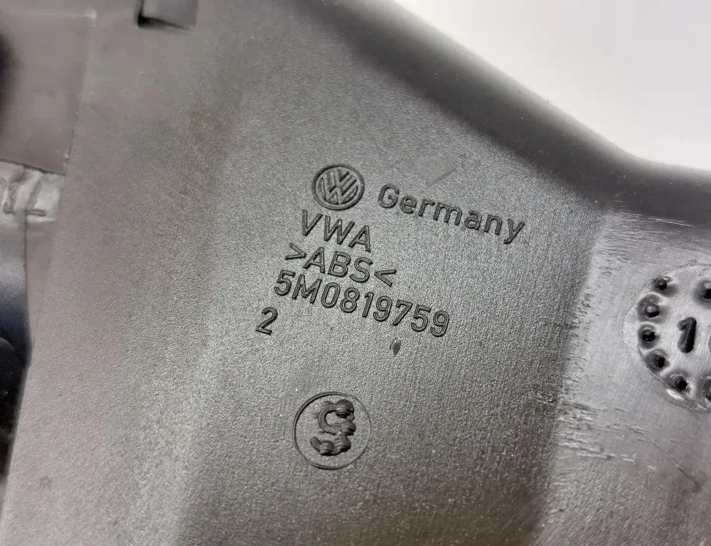 VOLKSWAGEN Tiguan 1 generation (2007-2017) Center console air vents 5M0819759,5M0819703L,5M0819709 34447721