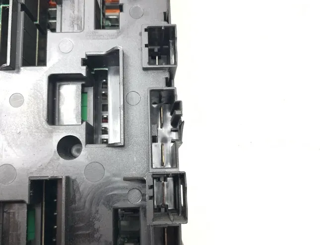 BMW X3 F25 (2010-2017) Fuse Box 9210863 23624473