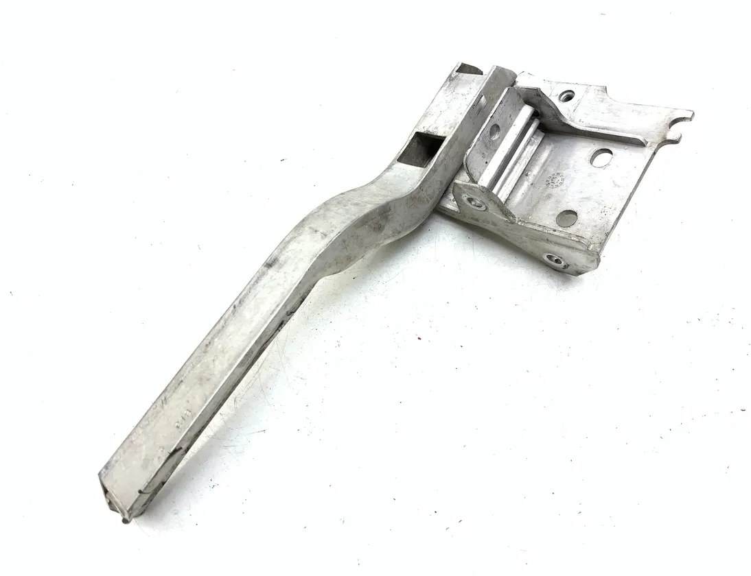 BMW 7 Series F01/F02 (2008-2015) Radiator Holder 7186513-09,72007151,7211161,74314910,7186513 24454635