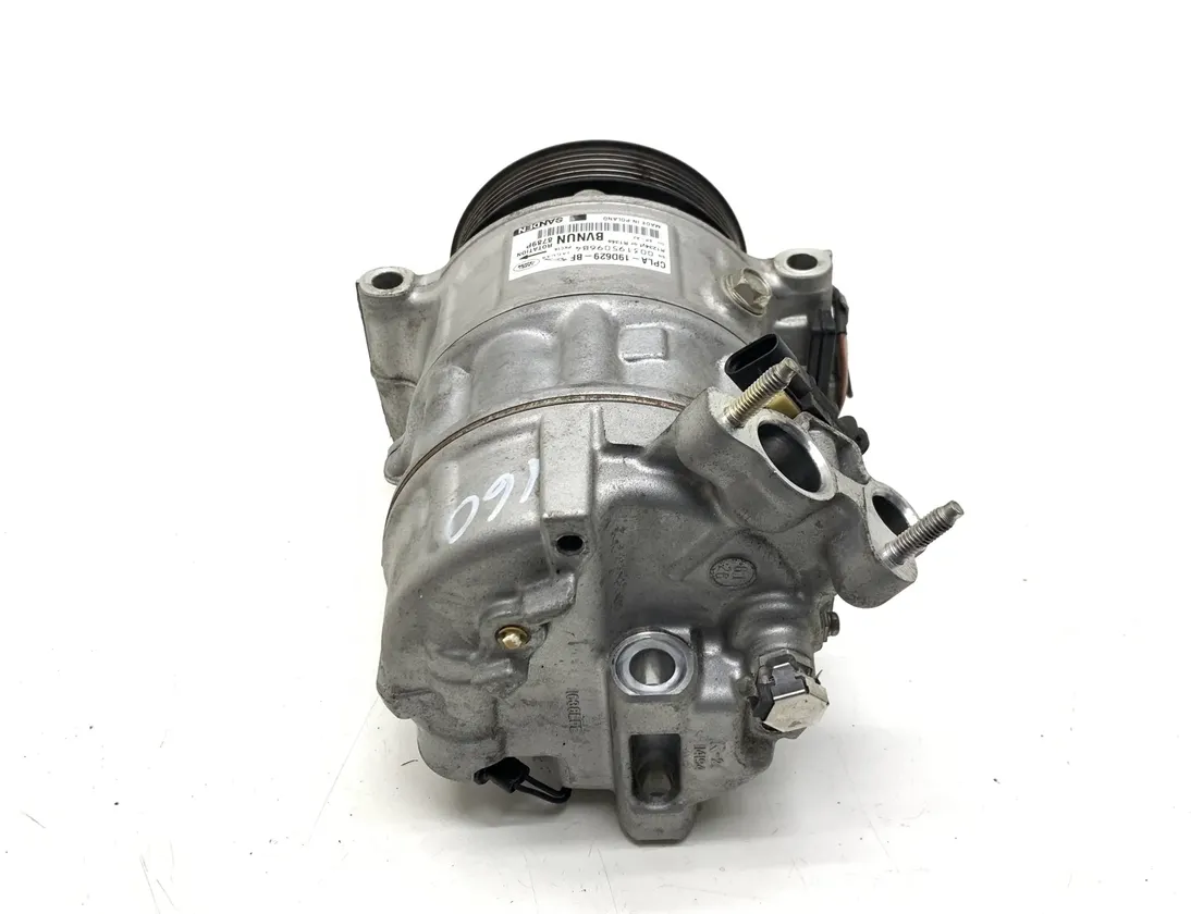 JAGUAR XE 1 generation (2014-2024) Hасос кондиционера CPLA19D629BF 29089066