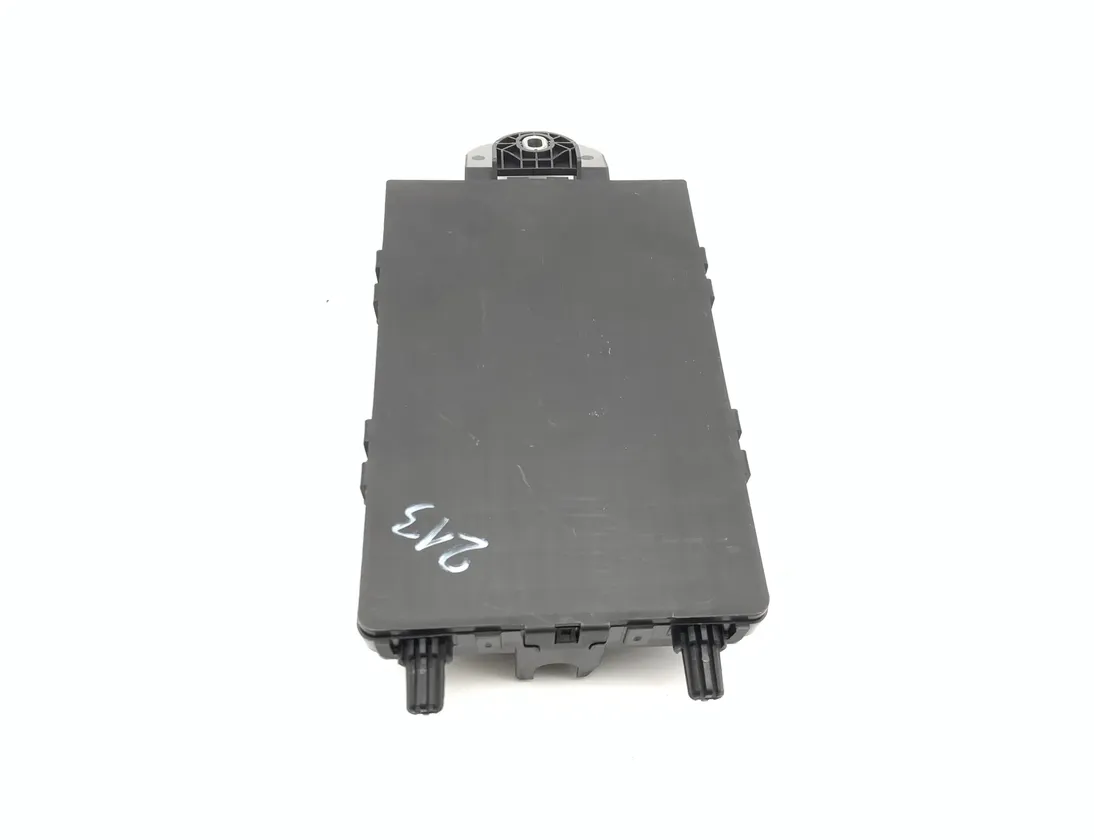 VOLVO S90 2 generation (2016-2023) Fuse Box 31682732 35447484