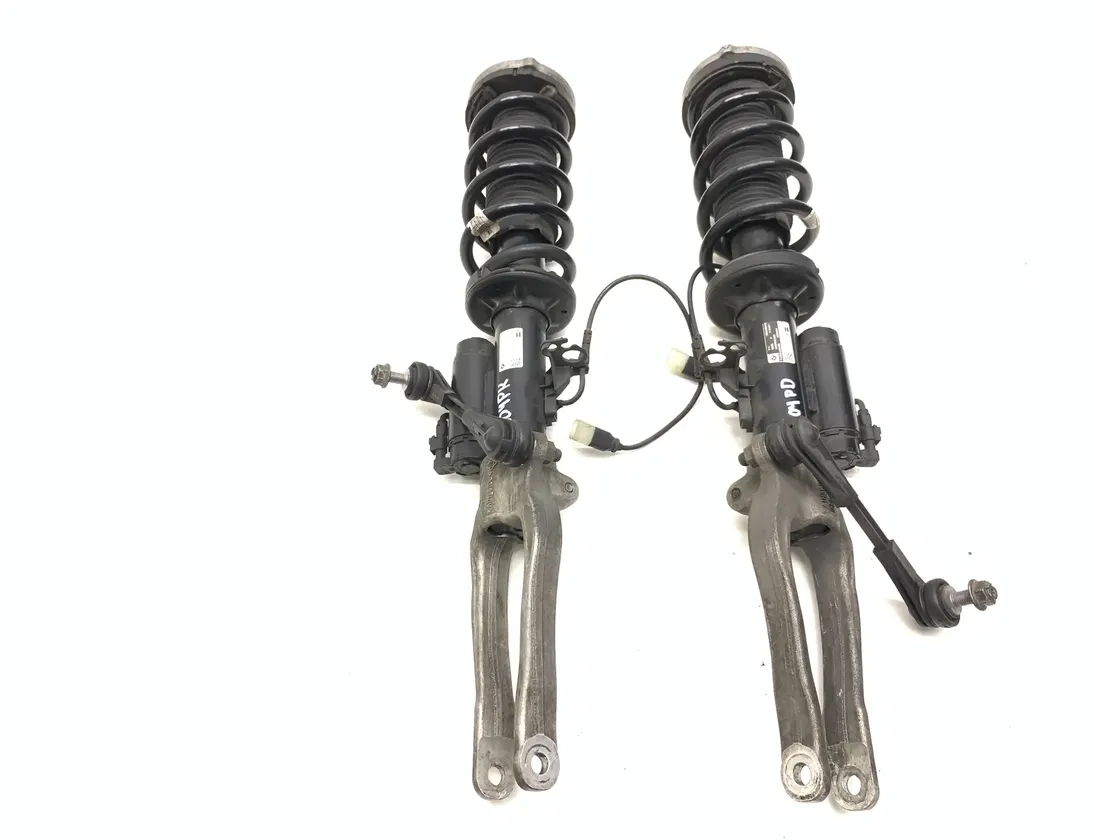 BMW 5 Series G30/G31 (2016-2023) Комплект передних амортизаторов 6866395,6866396 34353955