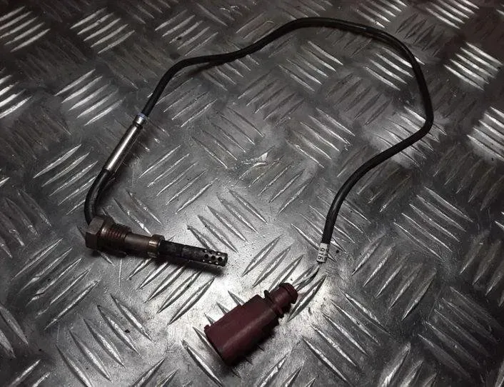 VOLKSWAGEN Touran 1 generation (2003-2015) Exhaust gas temperature sensor VWAGATS200,03G906088 25455656