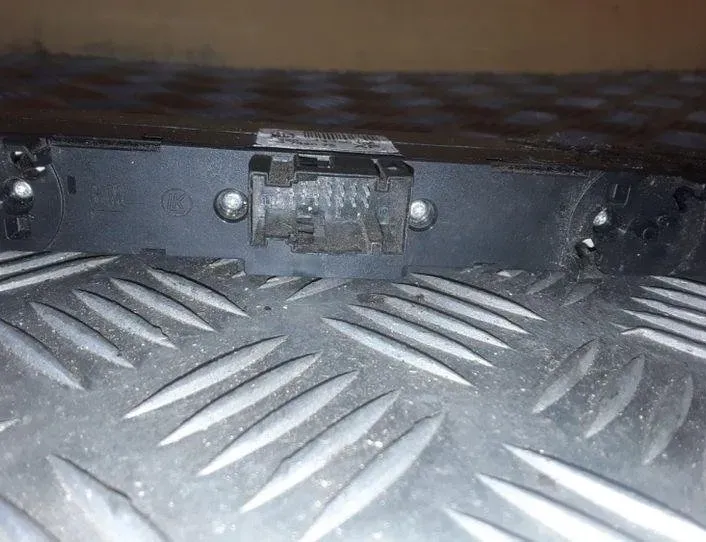 OPEL Astra H (2004-2014) Hazard button 03758075,GM13100105XF,13100105 25462261