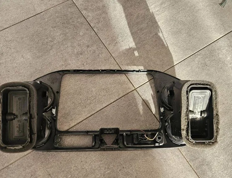 VOLKSWAGEN Golf 5 generation (2003-2009) Center console air vents 5M0819357,5M0858071A,5M0858069N,5M0858069A 36243099