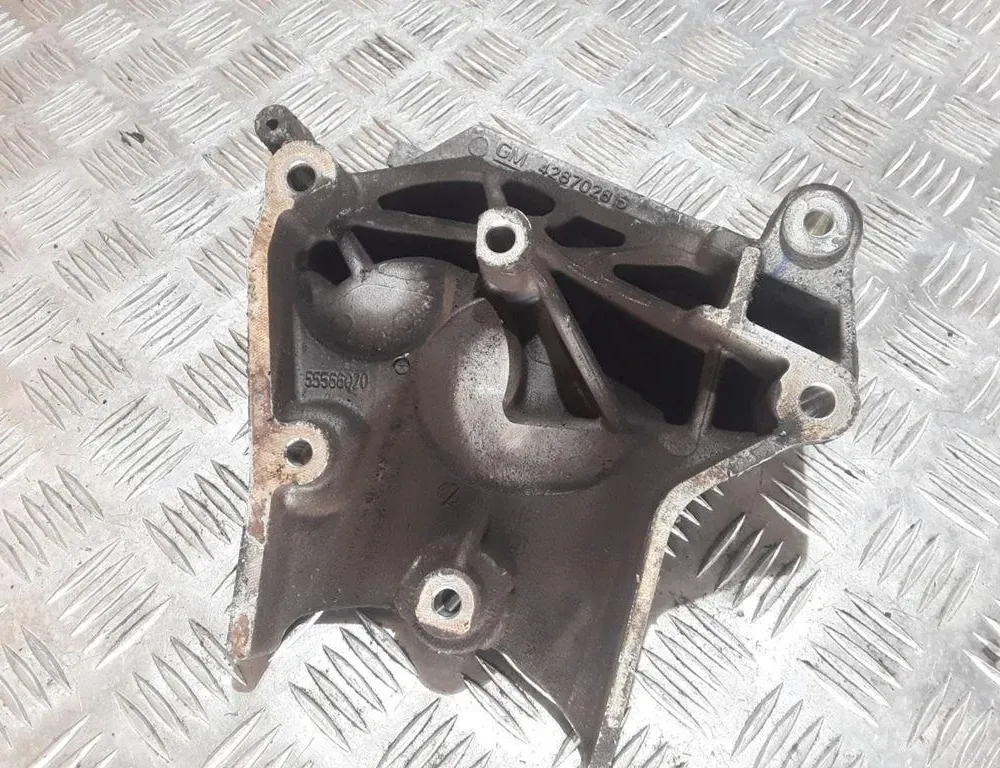 OPEL Insignia A (2008-2016) Rear engine bracket 428702815 33835277