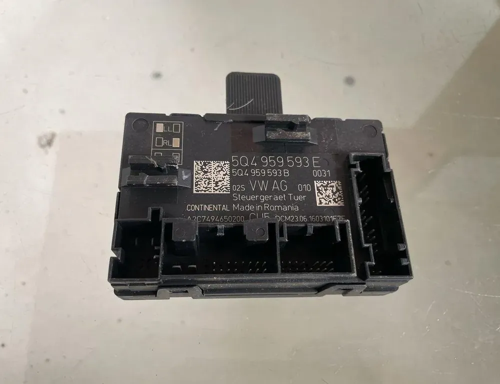 SEAT Ateca 1 generation (2016-2024) Rear Left Door Control Unit 5Q4959593E,A2C7494650200 33209981