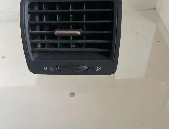 VOLKSWAGEN Golf 8 generation (2019-2023) Dashboard Air Vents 1K0819710 33210588