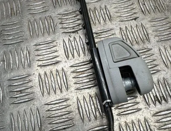 JEEP Compass 2 generation (2017-2023) Регулятор высоты ремня безопасности (передний правый) 5LA64PS4AB,34199229BSKG 30521582