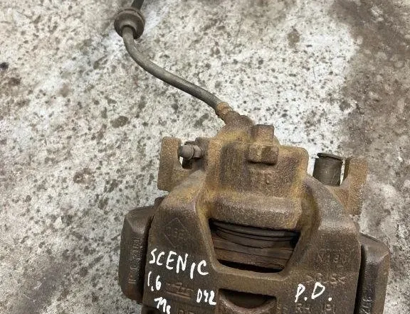 RENAULT Scenic 3 generation (2009-2015) Front Right Brake Caliper 410010001R 30795607