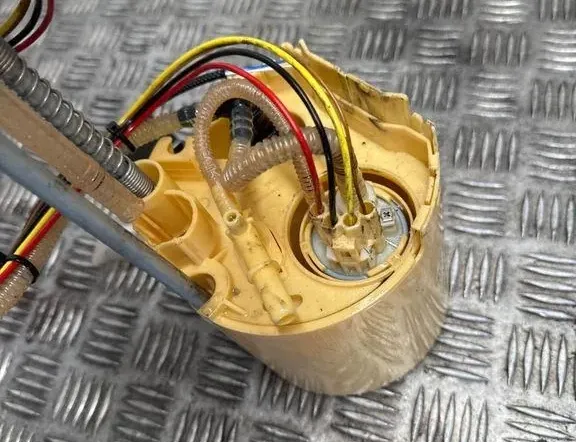 LAND ROVER Discovery Sport 1 generation (2014-2024) In Tank Fuel Pump GK729H307EA,0040930604 35341700
