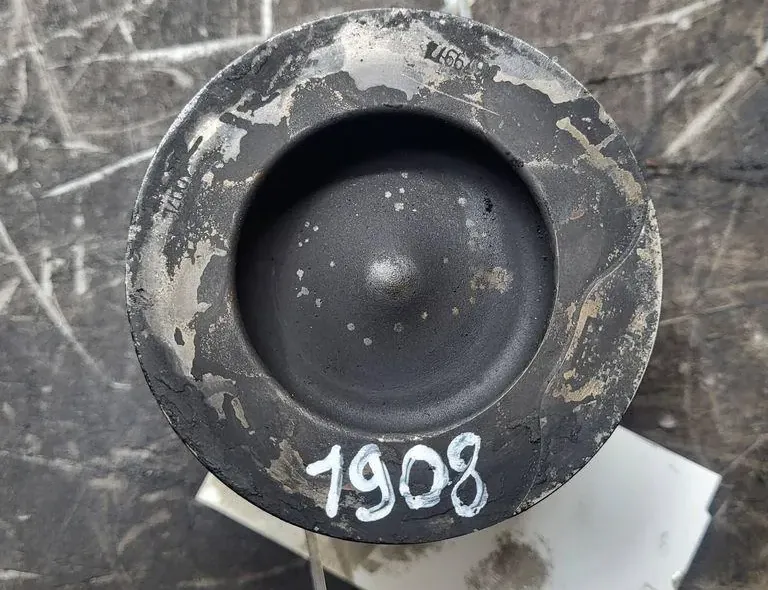 VOLVO V40 Cross Country 1 generation (2012-2020) Piston D4204T8 34509233