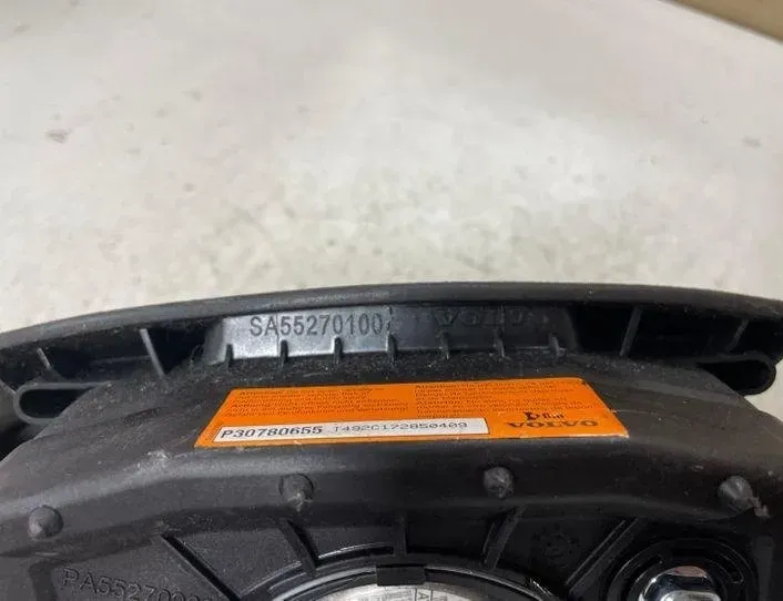 VOLVO V70 2 generation (2000-2008) Steering Wheel Airbag SA55270100,P30780655,PA55270060 27009009