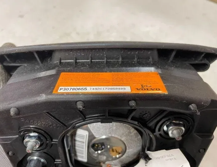 VOLVO V70 2 generation (2000-2008) Steering Wheel Airbag SA55270100,P30780655,PA55270060 27009009