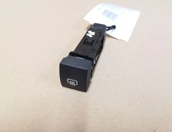 KIA Sorento 1 generation (2002-2011) Кнопка обогрева лобового стекла 202002962,621W05010 27065384