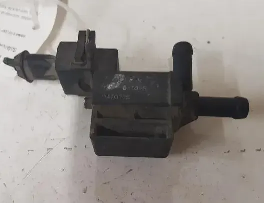 VOLVO V70 2 generation (2000-2008) Solenoid Valve 9470775,72251702 27072645