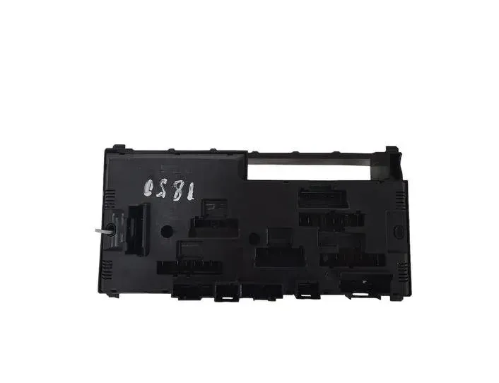 BMW 5 Series F10/F11 (2009-2017) Fuse Box 16704881,16704871 27121605